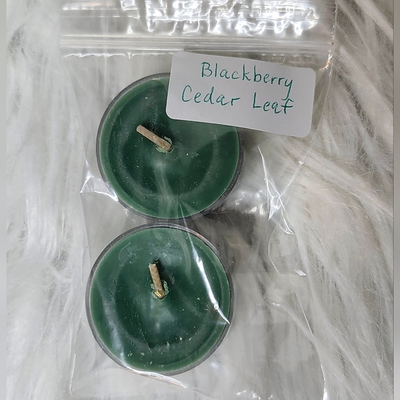 Tealight Candle Holder with PartyLite Tealights (12 assorted) - Picture 8 of 13